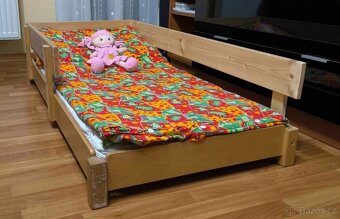 Dětská pěkná malá dřevěná postýlka-lehátko.+matrace - 6