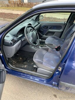 Renauld clio 1.2 benzín - 6