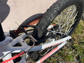 Kolo Nipper Core 20" bílé, holčičí - 6
