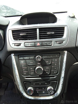 Opel Mokka 1,6 85kw - náhradní díly - 6