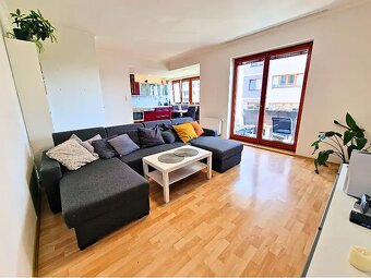 Pronájem bytu 3+kk 85 m² Akademická, Praha - Malešice - 6