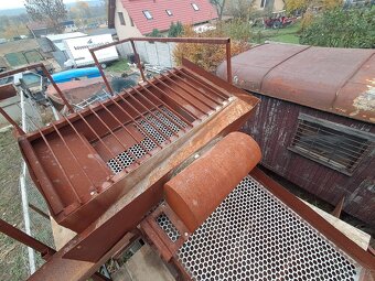 Třídička zeminy - 6