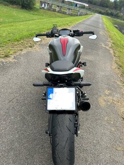 Kawasaki Z900 (2022) - 6