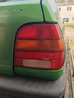 Volkswagen Polo II 1.3i 40kW coupe rok 1992 - 6