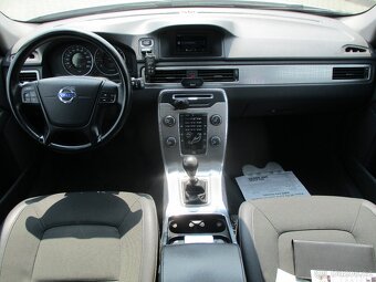 Volvo XC70 2,4D5 120KW Momentum Man. AWD 2012 DPH - 6