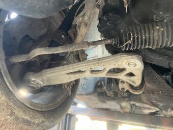 Prodám BMW na díly - 6