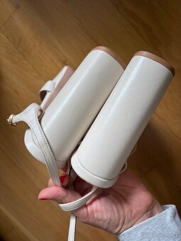 Bile sandalky na podpatku - 6