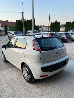 Fiat Punto 1.3 Multijet = r.v 2012, Bez korozie = - 6