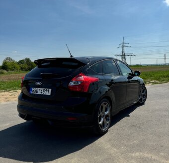 Ford Focus ST - 6