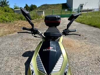 Skútr Kentoya Saxon 125 – rok 2022, pouze 2 600 km - 6