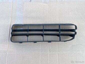 Mřížka/ krytka nárazníku Škoda Octavia I, II, III a IV - 6