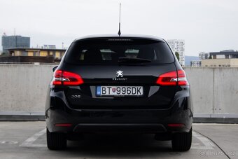 Peugeot 308 1.2 PureTech 130 AT6 - 6