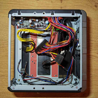 PC skříň Antec ISK110 VESA-U3, mini-ITX, napájecí zdroj - 6