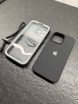 Apple iPhone 15 Pro Max 256GB - bílý titan TOP stav - 6