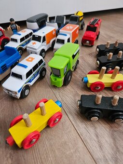 Vláčkodráha - autíčka a panáčci - 6