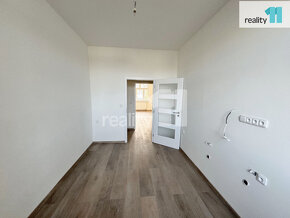 Prodej bytu 2+kk, 43 m2, po kompletní rekonstrukci, Praha 4  - 6