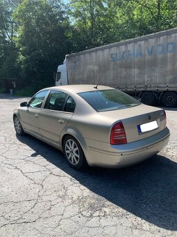 Škoda Superb 2.8 V6 142kw - 6