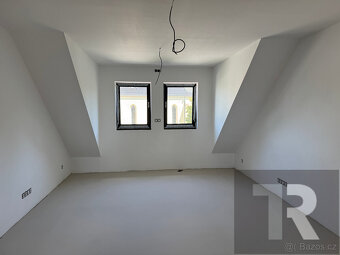 Pronájem bytu 2+kk s parkováním v Nýřanech u Plzně - 6