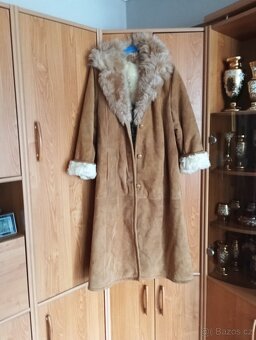 Dámský dlouhý pravý kožich. - 6