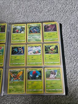Album plne pokemon karet - 6