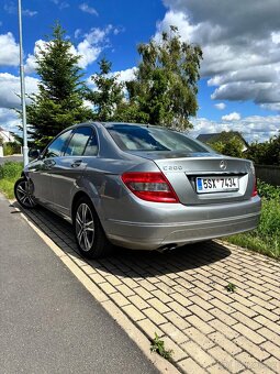 Mercedes Benz C200 - 6