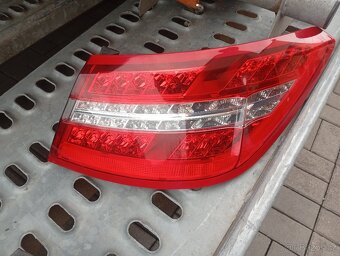 MERCEDES BENZ E COUPE C207 RV 2010 ZADNÍ SVĚTLA, SVĚTLA LED - 6