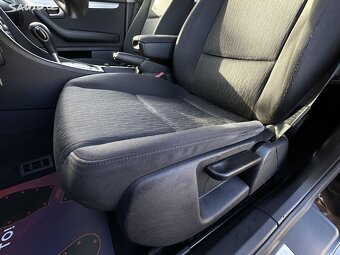 Audi A4 Kombi 2.0TDI/103kW Automat r.v. 2006 - 6