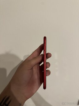 Apple iPhone SE 20 64GB červený - 6