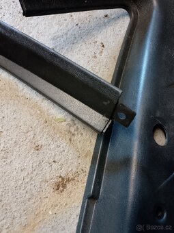 Škoda Forman plasty zadních sloupků - 6