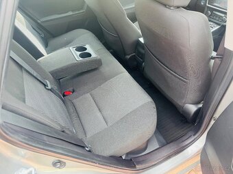 Toyota Auris 1.8 -73 kW Hybrid , kamera 2014 - 6
