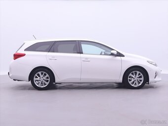 Toyota Auris 2,0 D-4D CZ Sports 1.Maj Tažné (2014) - 6