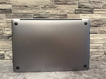 MacBook Pro 16" 2019 i7 / 16GB / 500GB / Pro 5300M - 6