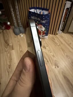 iPhone 15 Pro Max 256 GB - 6