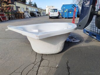 Plastová rohová vana nová - 6