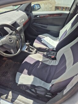 Astra 1.8 - 6