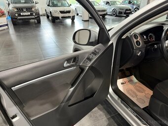 Volkswagen Tiguan 2,0 TDI CUP 4M NAVI TAŽNÉ - 6