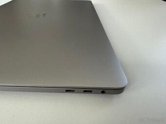 MacBook Pro 2019 16" - 2.4 GHz, 8TB SSD, 64GB Ram, 8GB VRAM - 6