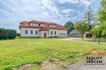 Pronájem nového bytu 1+kk, 28 m2 s parkováním a zahradou, Sk - 6