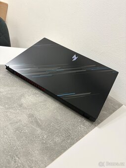 Herní notebook Acer Nitro V15 s příslušenstvím - 6
