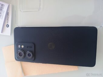 Motorola Edge 40 - 6