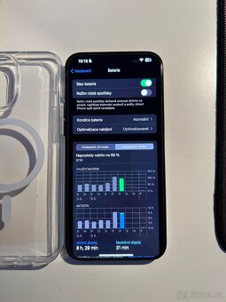 iPhone 15 Pro Max 256GB, modrý, v záruce v Datart - 6