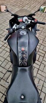 Yamaha YZF-R125 - 6