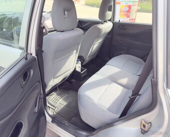 Mitsubishi 1.6 i - 6