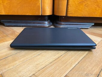 Poškozený laptop Toshiba Satellite C55D - 6
