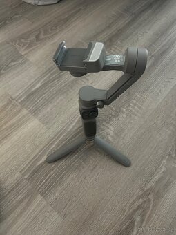 Stabilizátor gimbal na mobilní telefon - 6