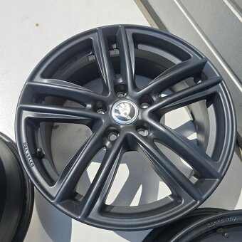 ALU SKODA SUPERB OCTAVIA YETI KAROQ 5x112 17" ET45 - 6