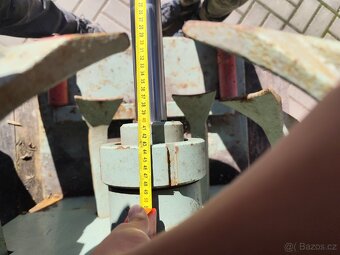 Hydraulický rozvaděč, čerpadlo, pístnice - 6