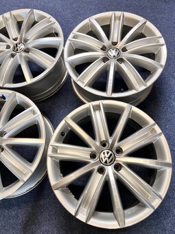 5x112 R18 NEW YORK originál alu Tiguan - 6