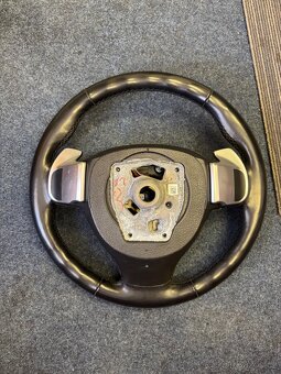 Prodám vyhřívaný volant BMW F12 , F10 , F06 - 6