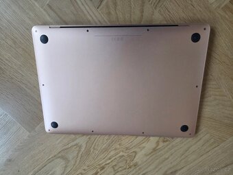 Apple MacBook Air 13" 128 GB - Gold i5, 8GB RAM - 6